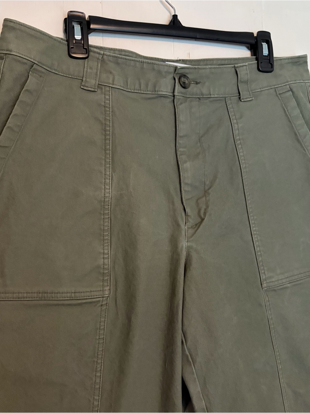 Women's Olive Green Utility Barrel Leg Chino Pants from Old Navy size 14 - Picture 3 of 9